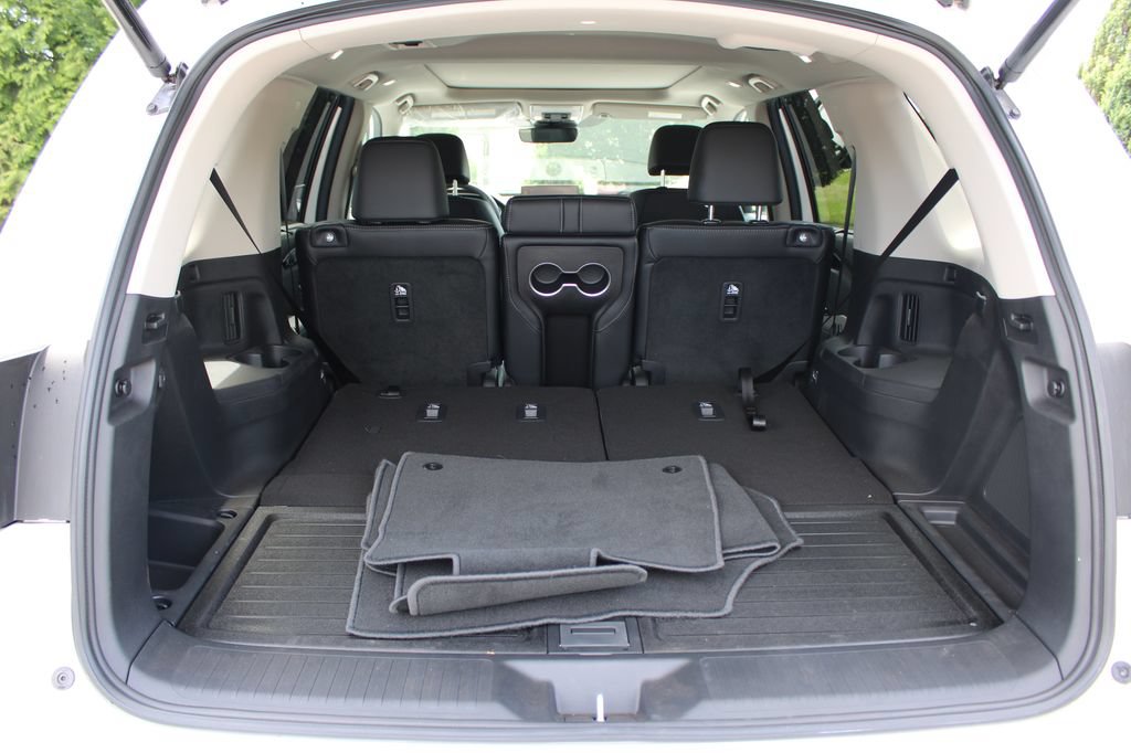 Certified 2025 Honda Pilot Touring image 16