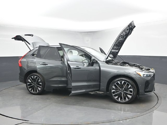 Used 2026 Volvo XC60 T8 Ultra w/ Protection Package Premier AWD/4WD image 55