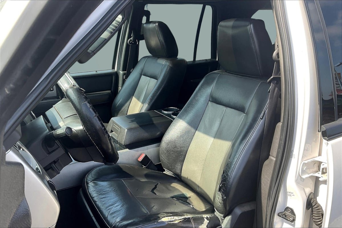 Used 2011 Ford Expedition XLT w/ 202A Rapid Spec Order Code RWD image 25