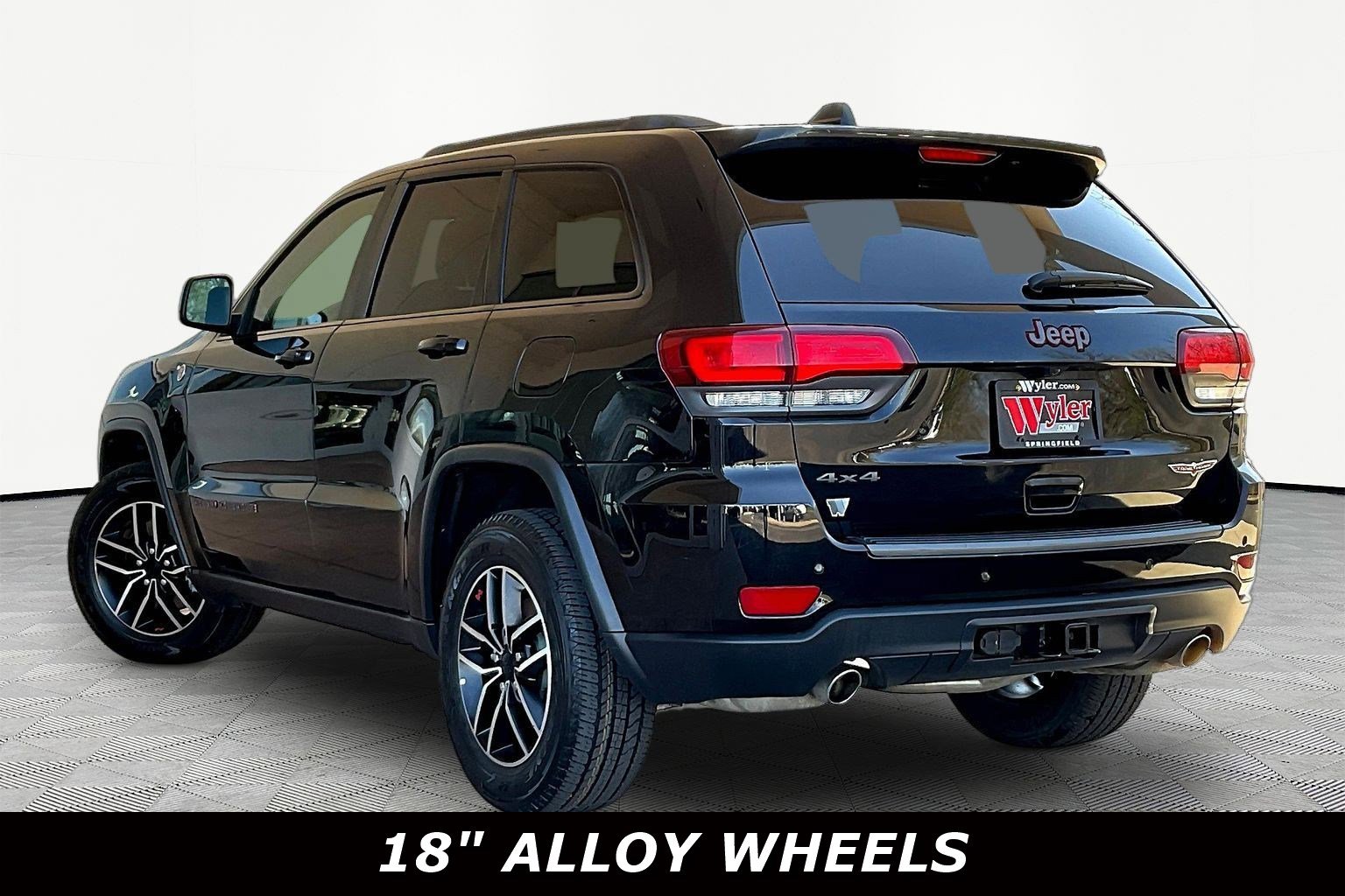 Used 2021 Jeep Grand Cherokee Trailhawk AWD/4WD image 4