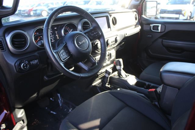 Used 2021 Jeep Gladiator Willys image 3