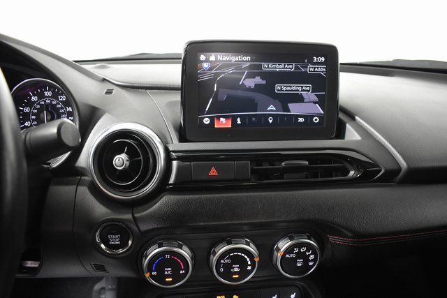 Used 2019 MAZDA MX-5 Miata RF Grand Touring image 17