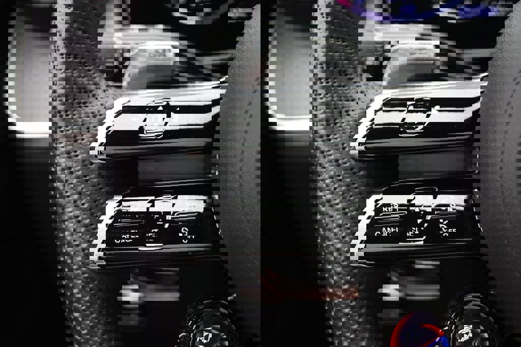 Used 2025 Mercedes-Benz GLC 43 AMG 4MATIC image 21