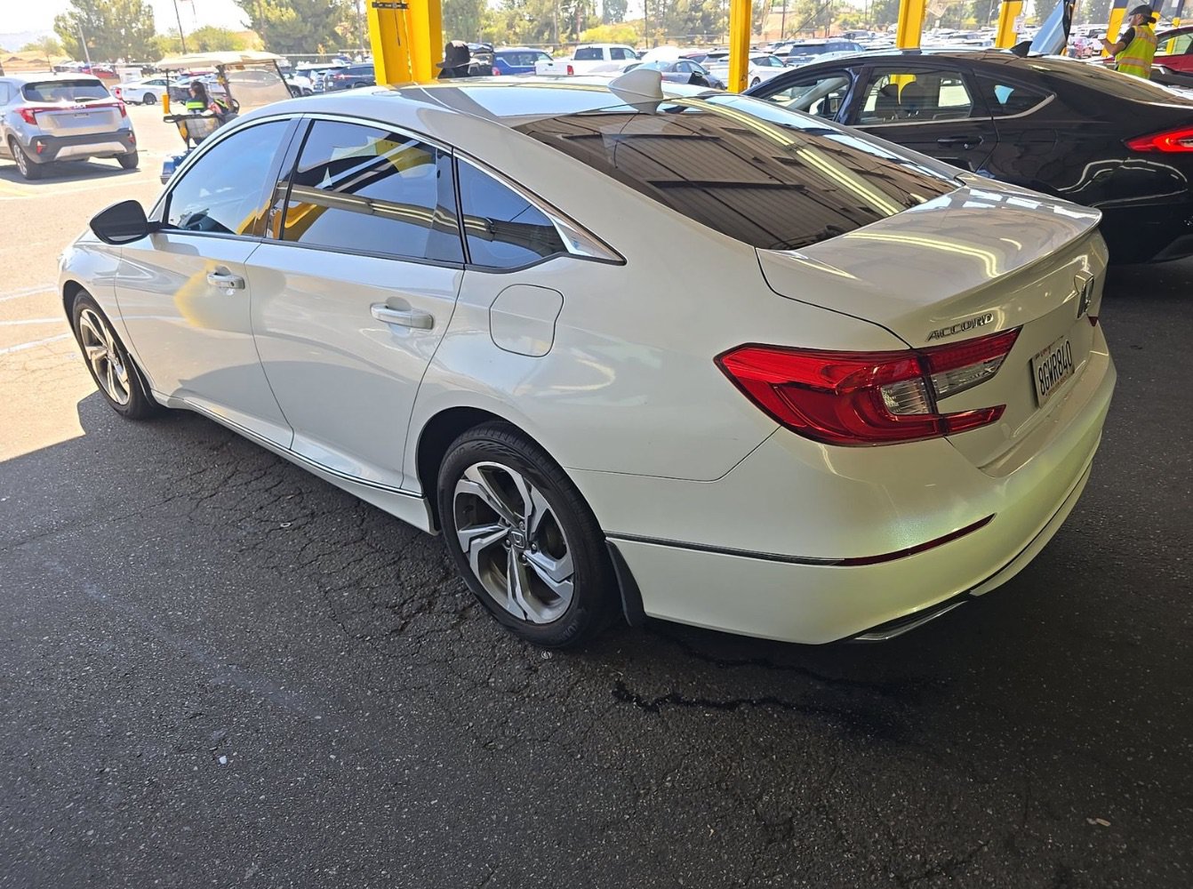 Used 2018 Honda Accord EX image 6