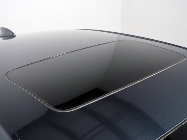 Used 2021 Cadillac CT4 Sport RWD image 4