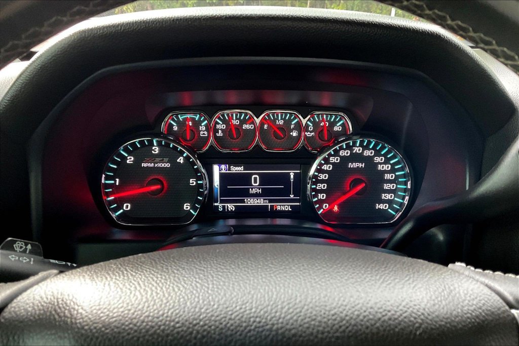 Used 2018 Chevrolet Silverado 1500 LT w/ All Star Edition AWD/4WD image 17
