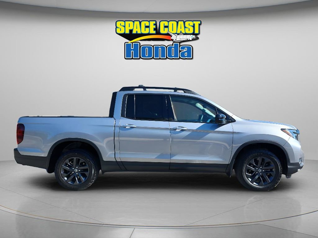 Used 2023 Honda Ridgeline Sport image 2