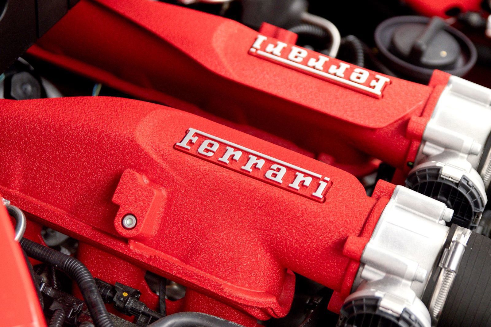 Used 2022 Ferrari Roma RWD image 43