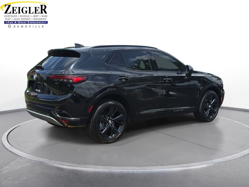 Used 2023 Buick Envision Essence AWD/4WD image 5