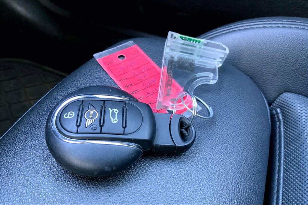 Certified 2023 MINI Cooper S image 8