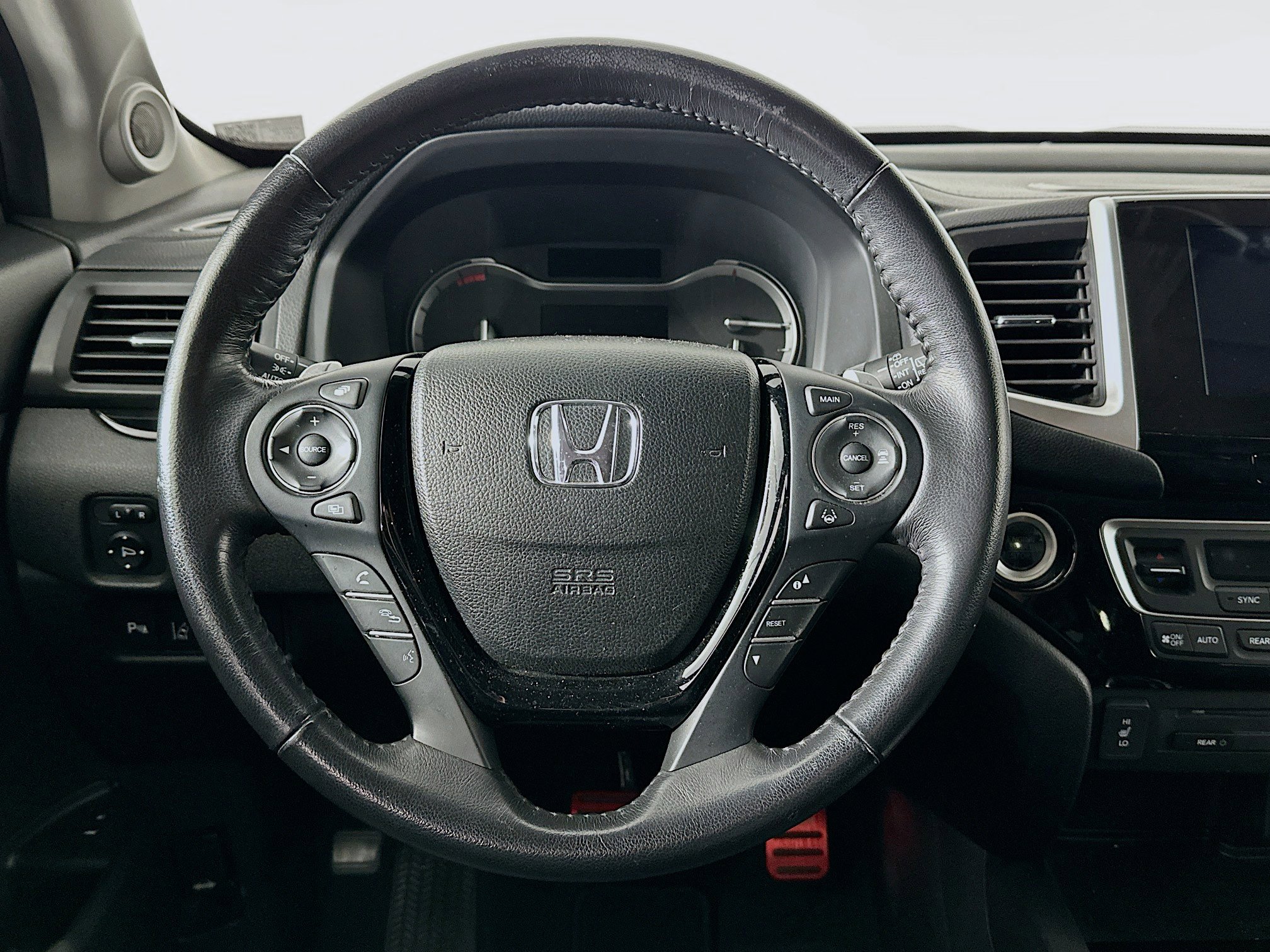 Used 2017 Honda Pilot Touring image 17