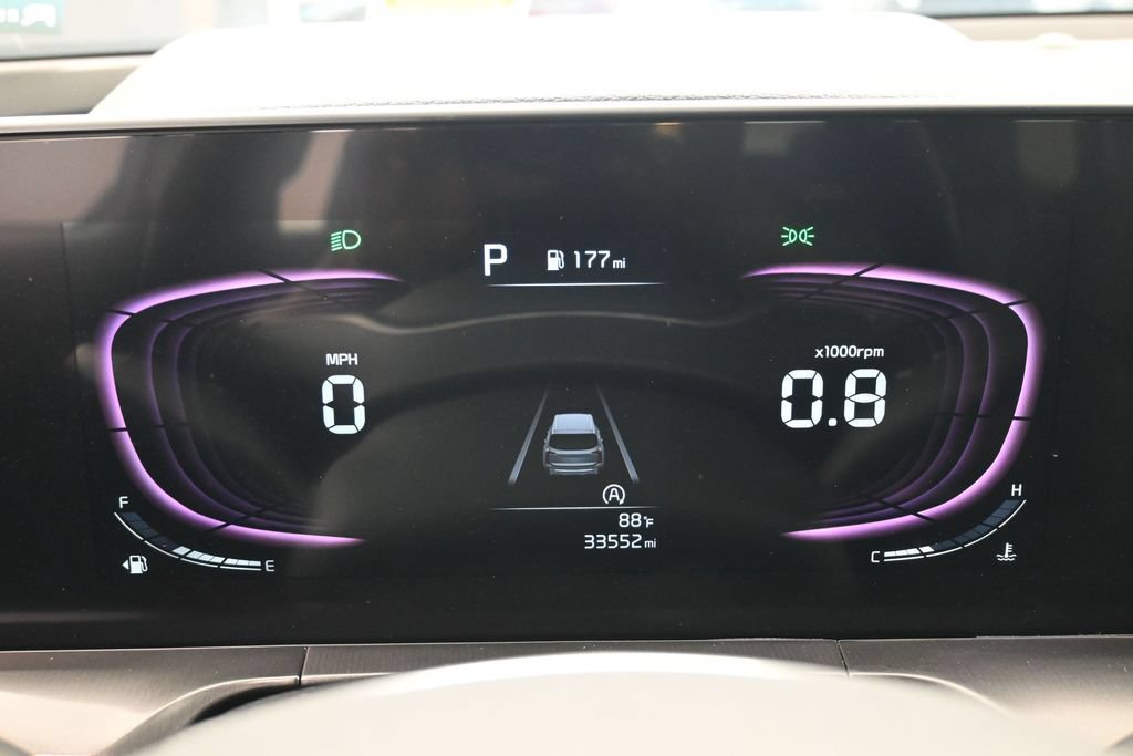 Used 2024 Kia Telluride LX FWD image 28