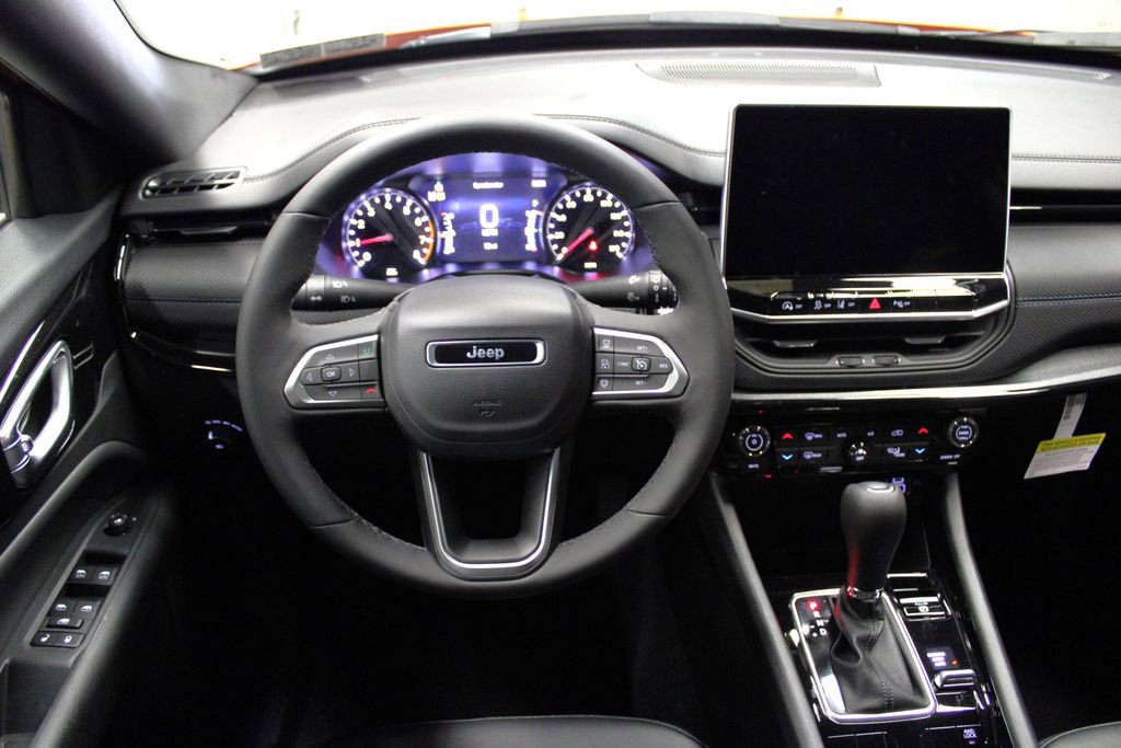 New 2026 Jeep Compass Limited image 11