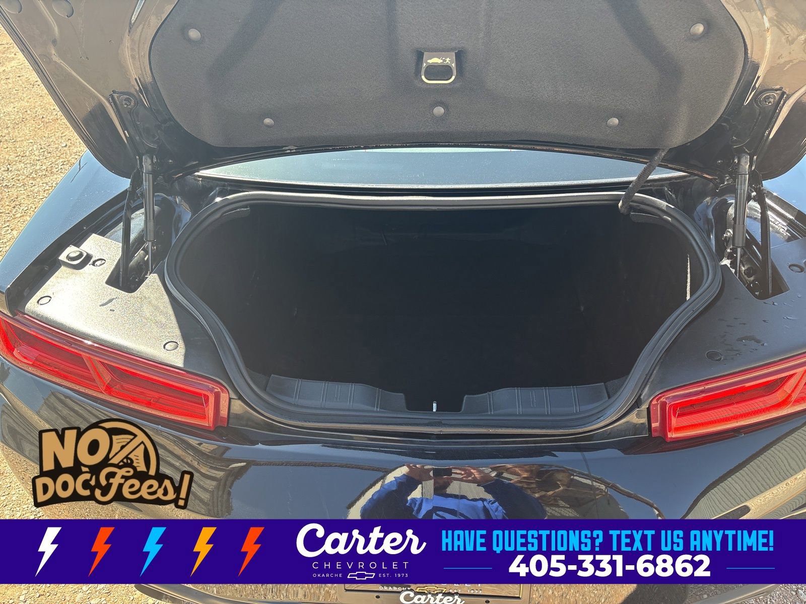 Used 2018 Chevrolet Camaro LT RWD image 16