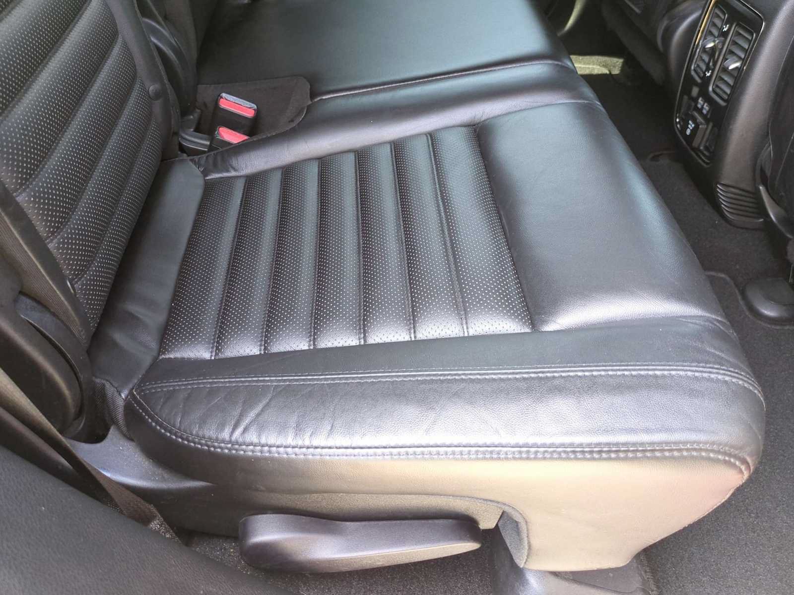 Used 2021 Jeep Grand Cherokee Limited X RWD image 28