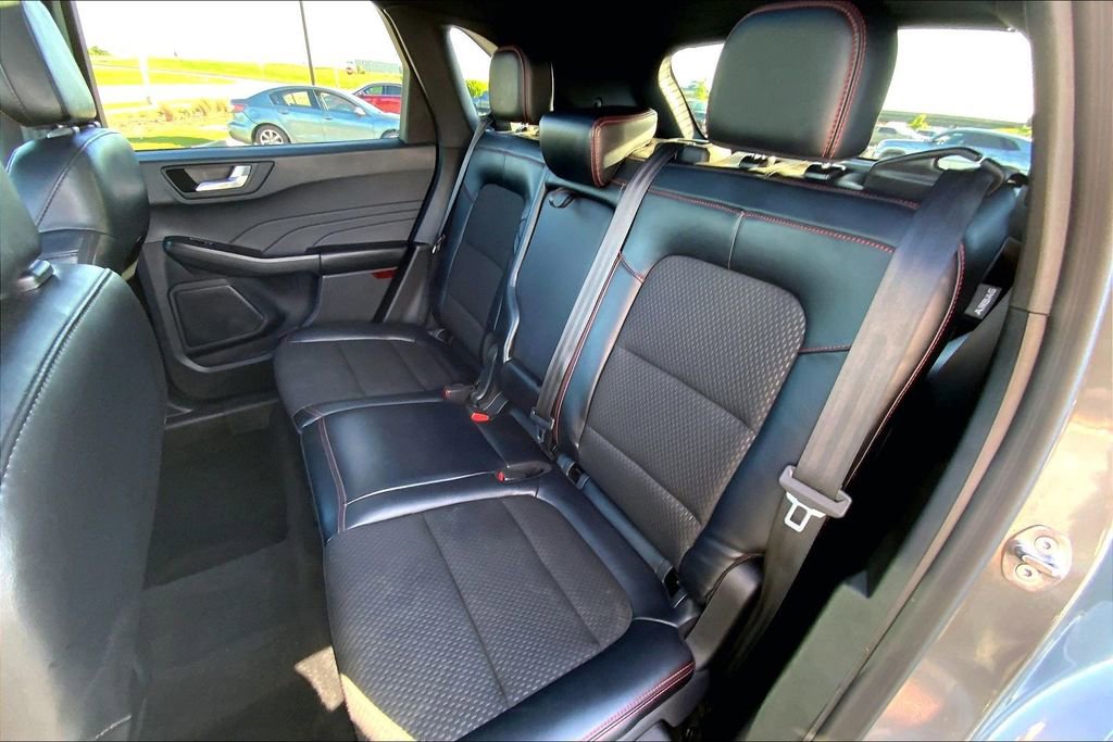 Used 2023 Ford Escape ST-Line w/ Tech Pack #1 FWD image 25
