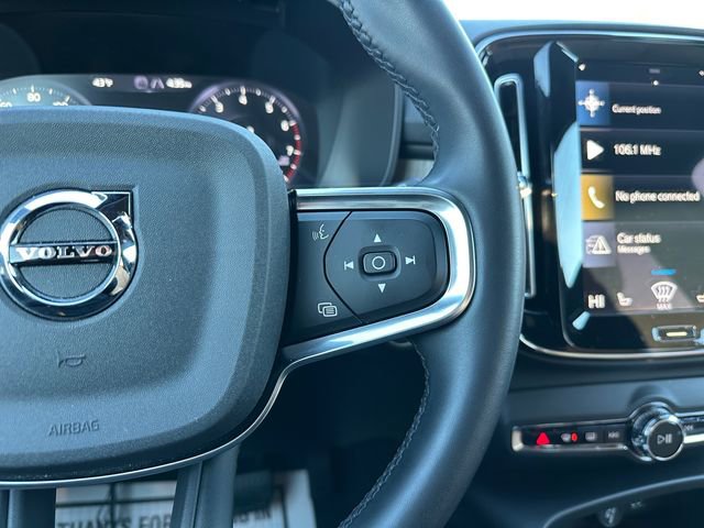 Used 2022 Volvo XC40 T5 Inscription w/ Climate Package image 22