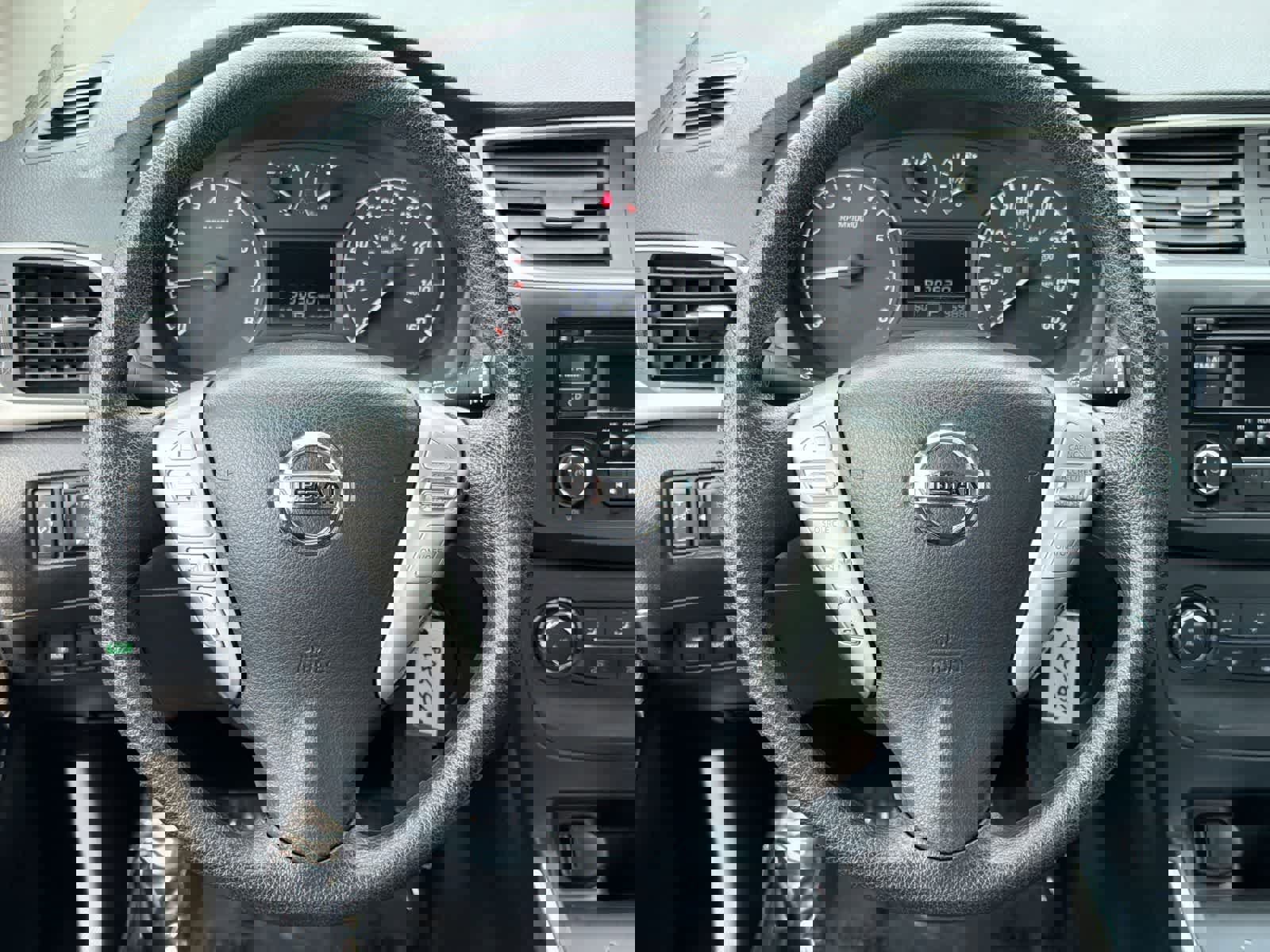 Used 2016 Nissan Sentra S image 23