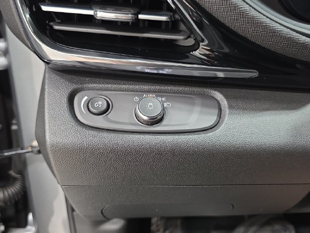 Used 2024 Buick Envista Avenir FWD image 26