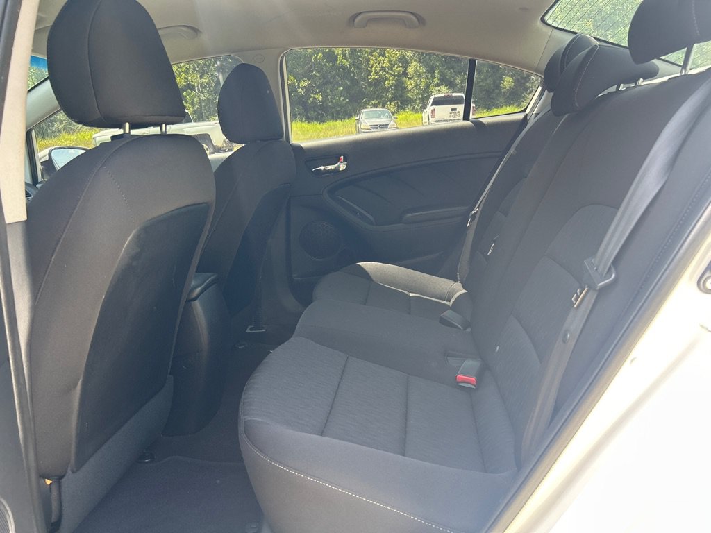 Used 2016 Kia Forte LX FWD image 15