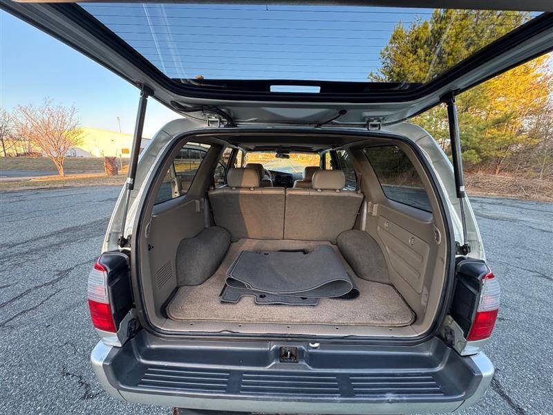 Used 2000 Toyota 4Runner Limited image 10