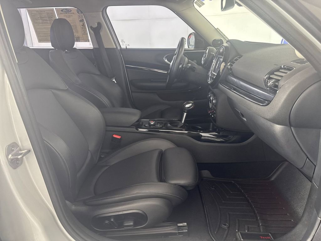 Used 2019 MINI Cooper Clubman S w/ Premium Package image 41