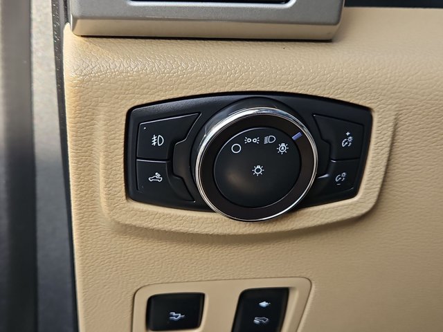 Used 2019 Ford F250 Lariat w/ Lariat Ultimate Package AWD/4WD image 21