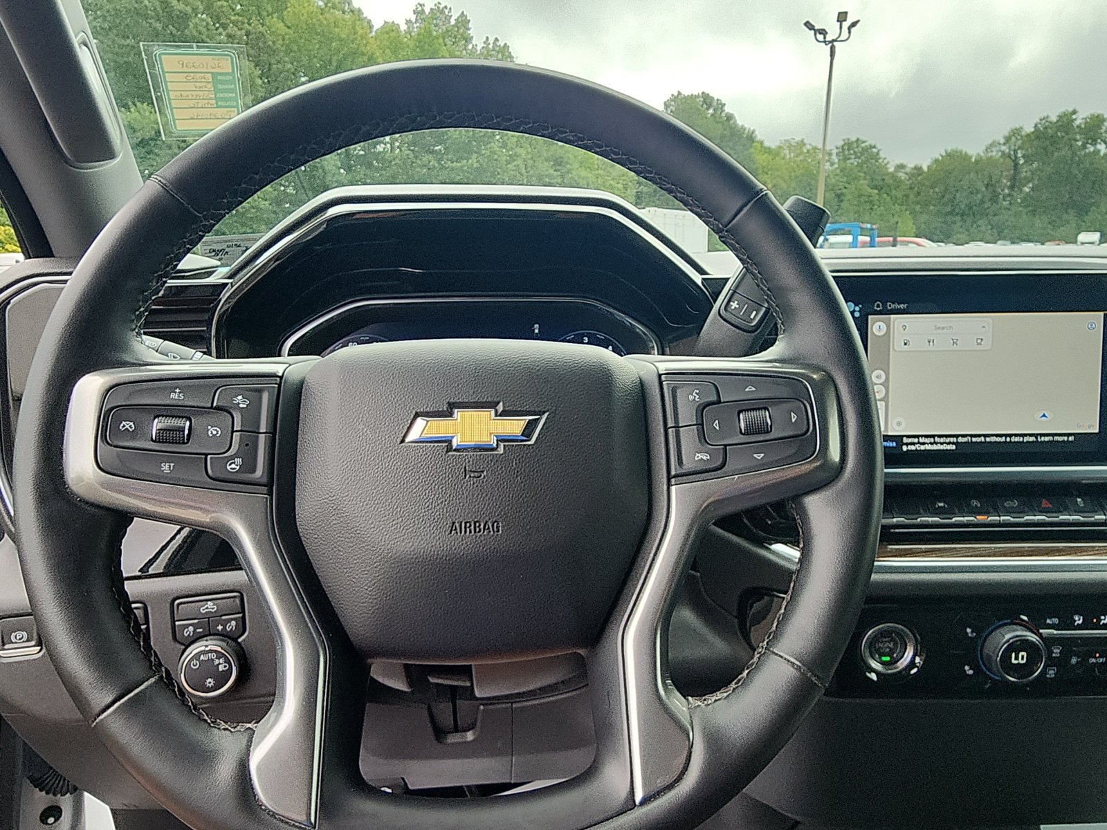 Used 2023 Chevrolet Silverado 1500 LT AWD/4WD image 15