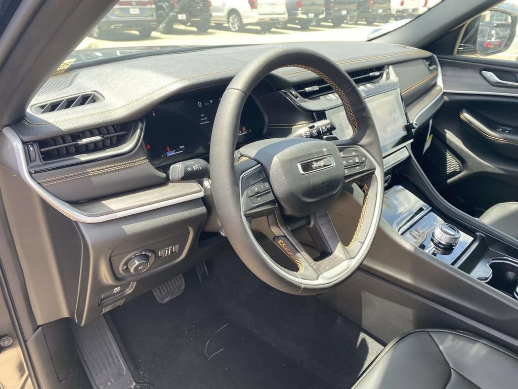 New 2026 Jeep Grand Cherokee L Limited AWD/4WD image 41