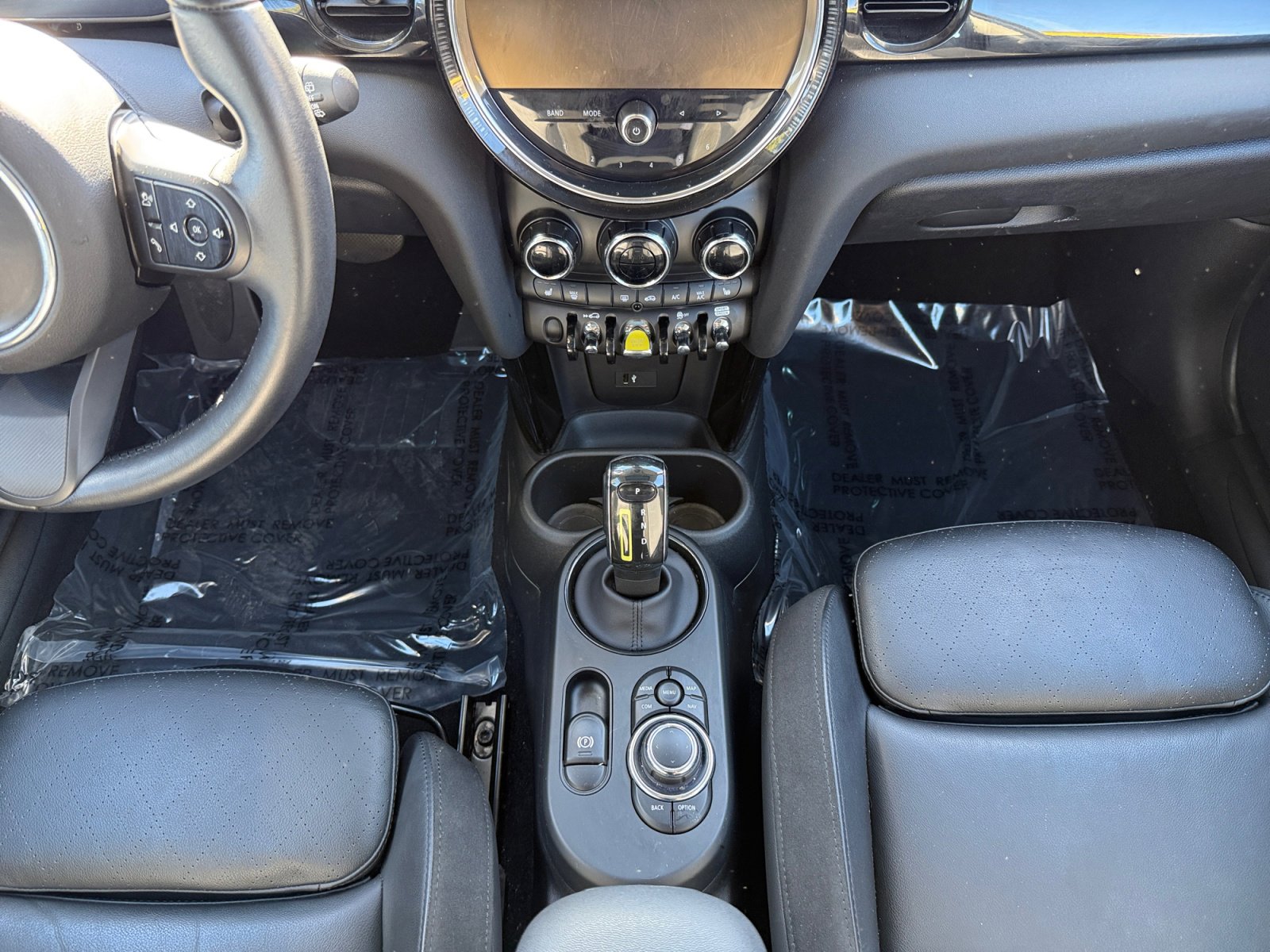 Used 2023 MINI Cooper SE image 11