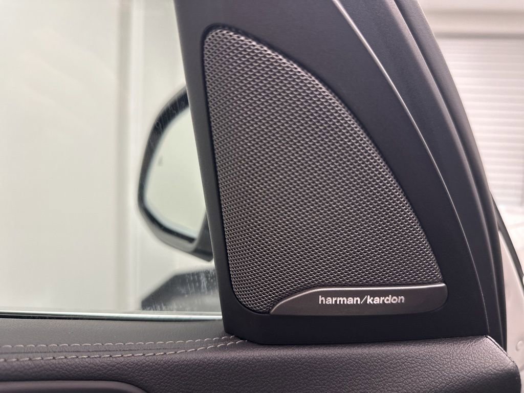 Used 2020 BMW X7 xDrive40i w/ Luxury Seating Package image 29