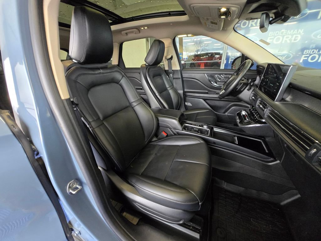 Used 2023 Lincoln Corsair AWD w/ Equipment Group 101A image 26