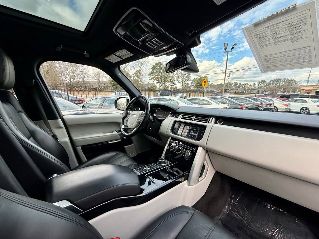 Used 2015 Land Rover Range Rover Supercharged image 28