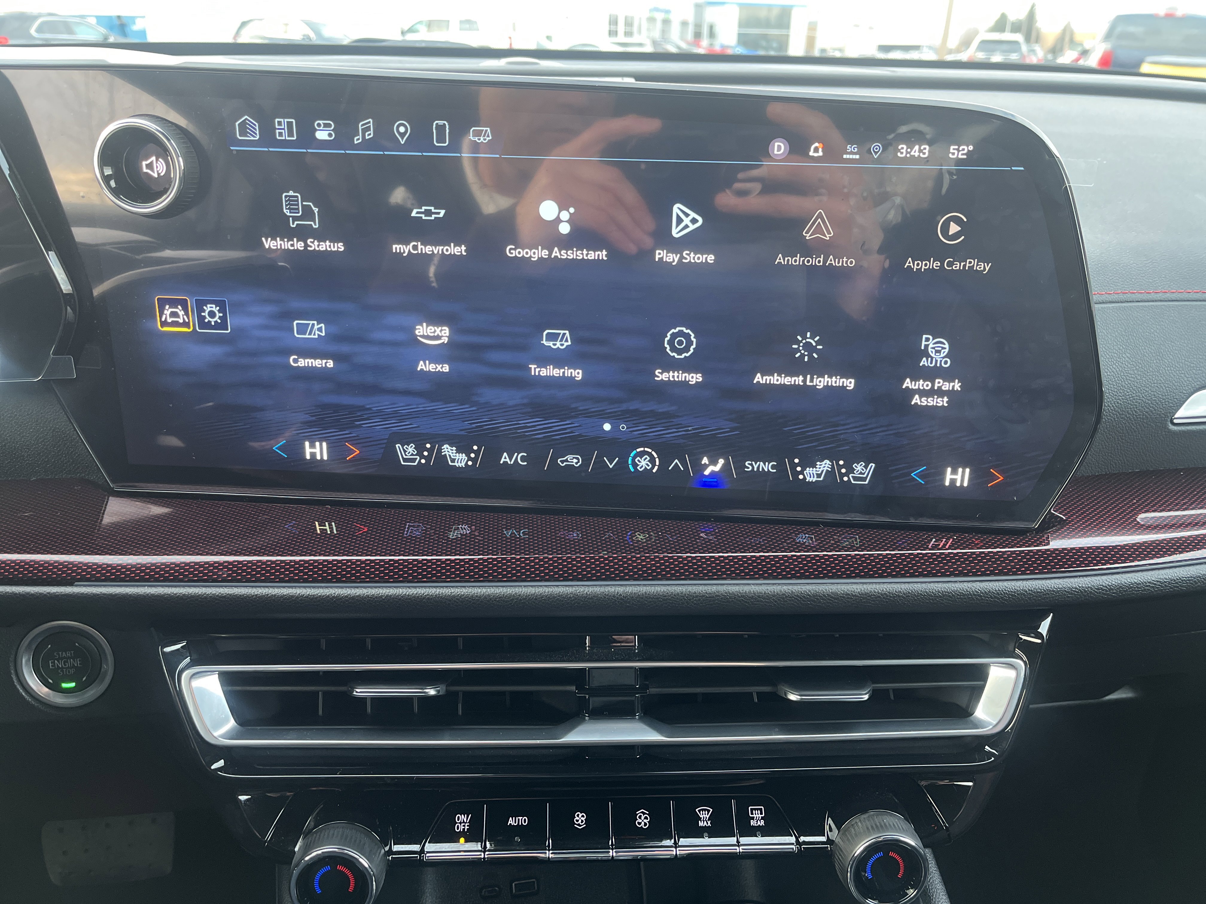 Used 2025 Chevrolet Traverse RS w/ LPO, Floor Liner Package image 29