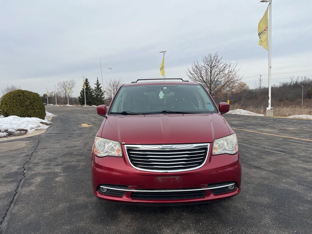 Used 2014 Chrysler Town & Country Touring w/ Trailer Tow Group image 2