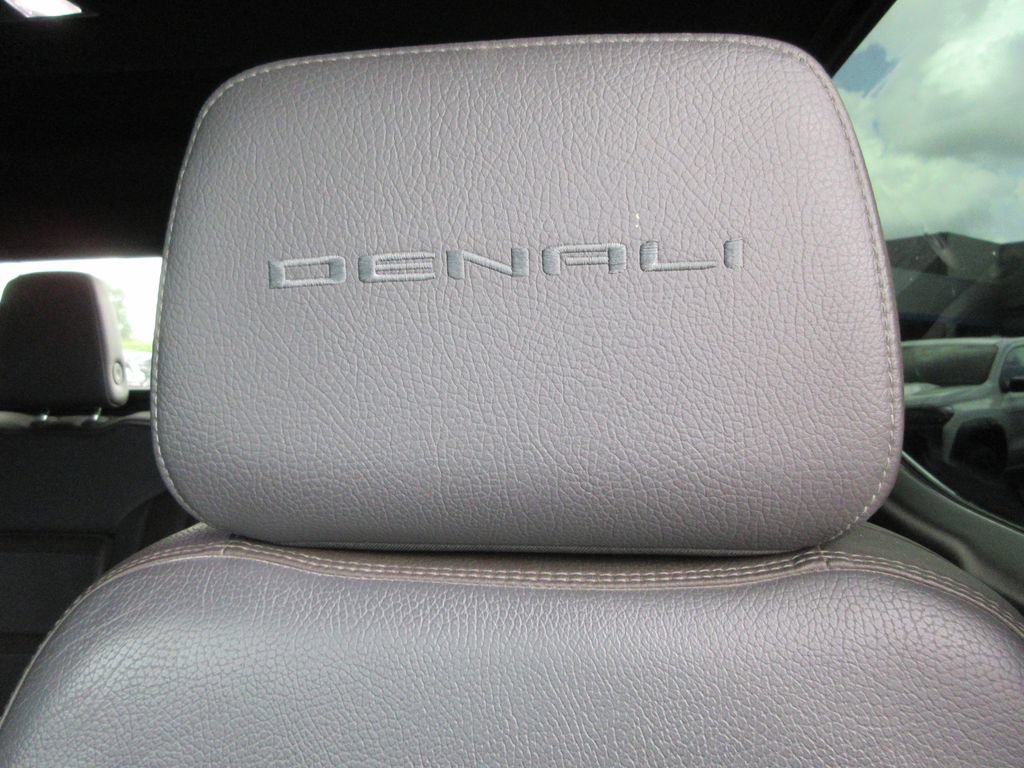 Used 2020 GMC Sierra 1500 Denali w/ Denali Ultimate Package AWD/4WD image 22