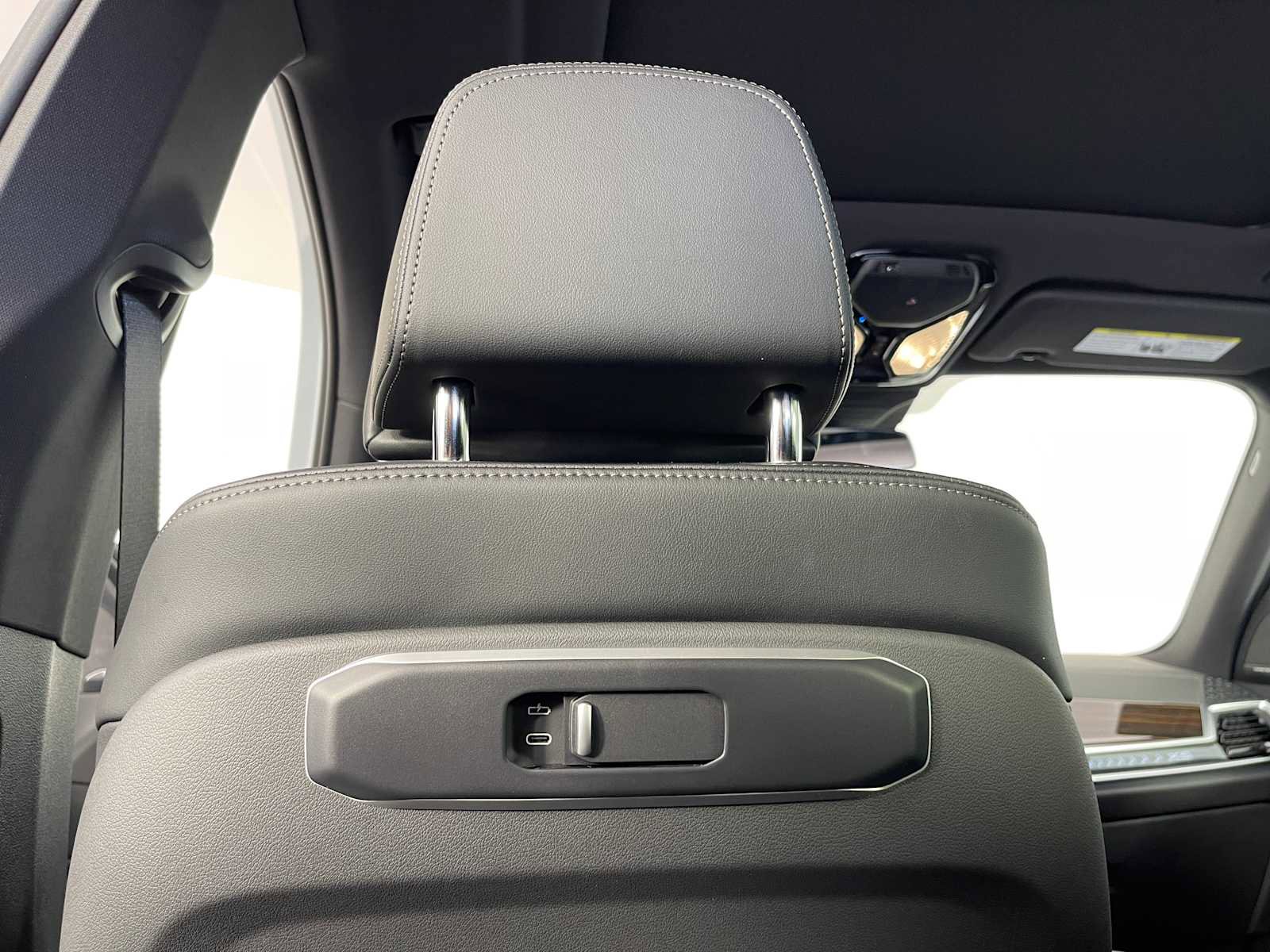 New 2026 BMW X5 xDrive50e w/ M Sport Package image 33