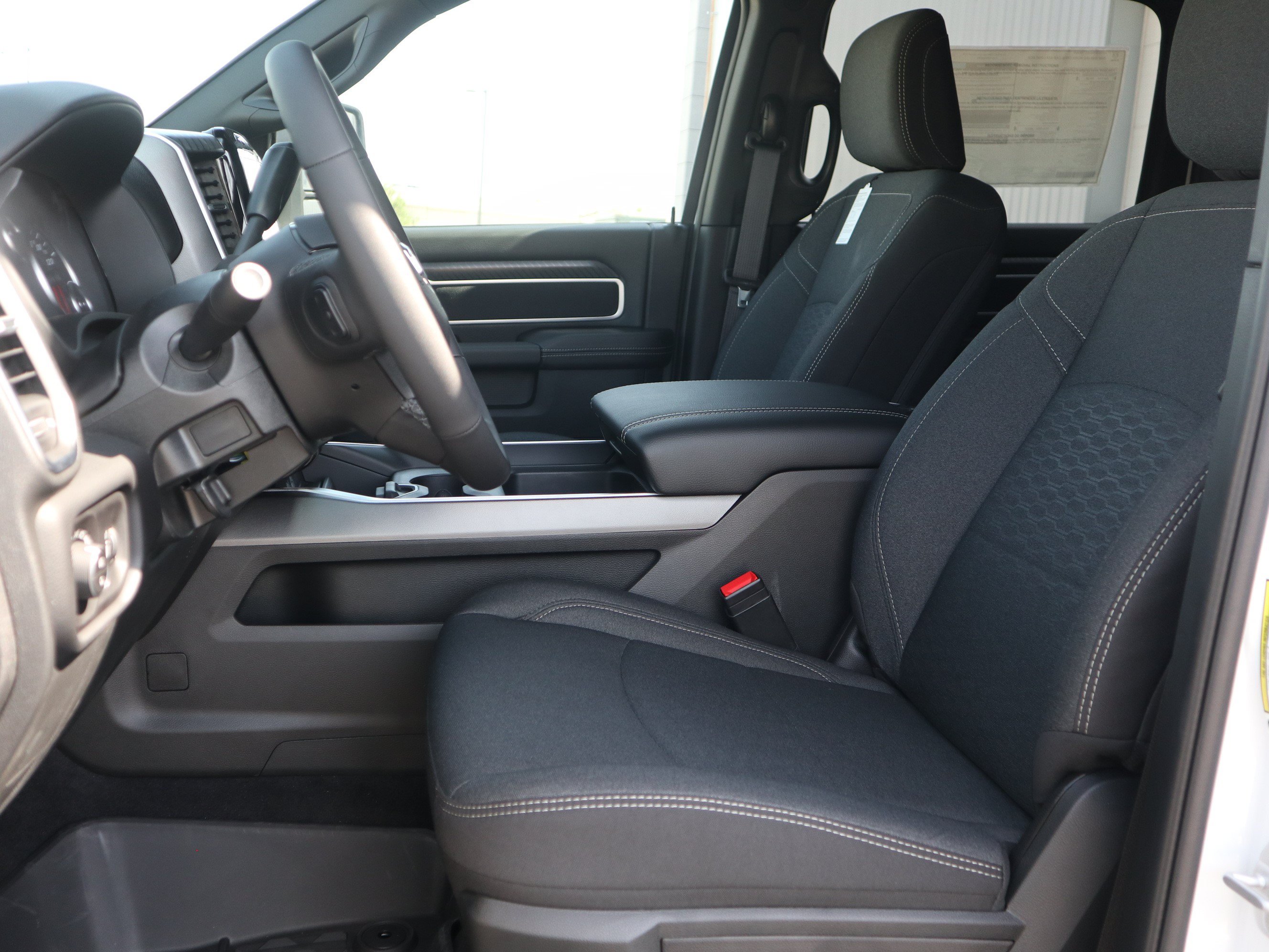 New 2026 RAM 3500 Big Horn AWD/4WD image 22