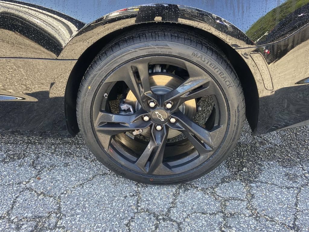Used 2020 Chevrolet Camaro LT RWD image 6