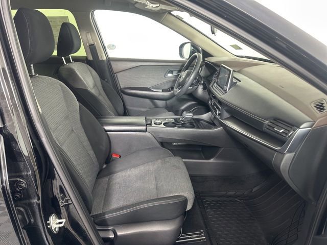 Used 2023 Nissan Rogue SV image 14