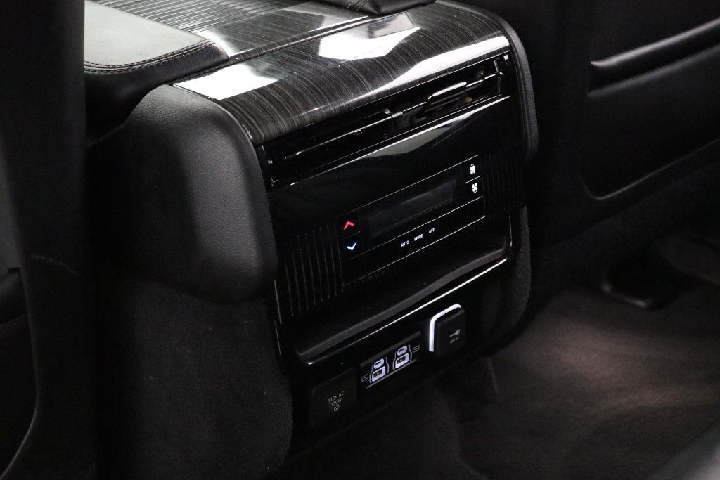 Used 2022 Jeep Wagoneer Series II AWD/4WD image 10