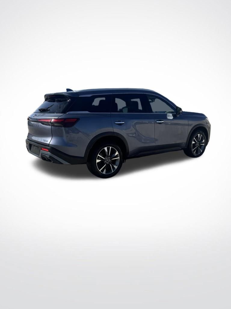 Used 2023 INFINITI QX60 Luxe image 3