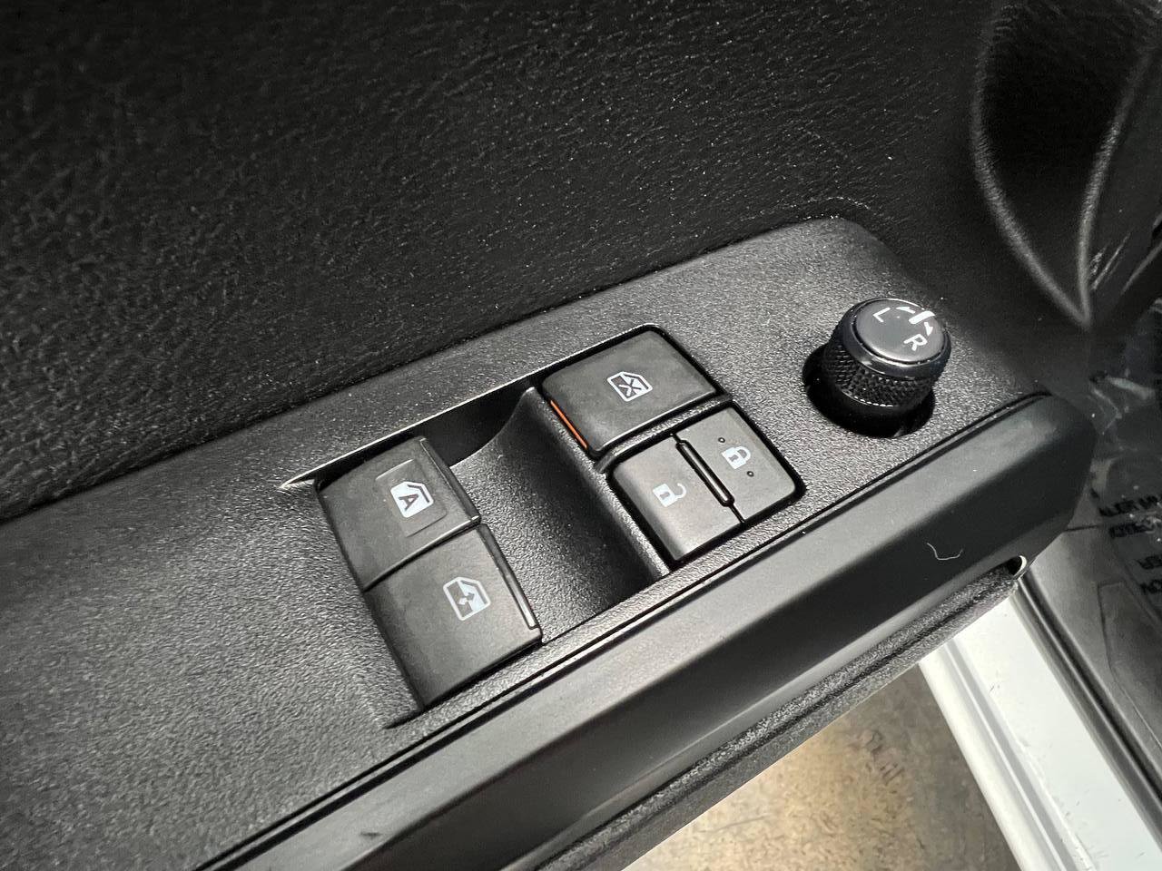 Used 2021 Toyota Tacoma SR RWD image 22
