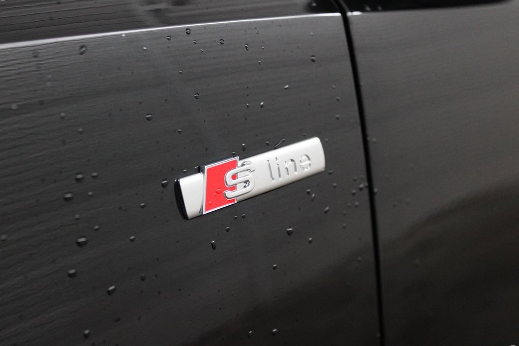 Used 2025 Audi Q3 2.0T Premium Plus AWD/4WD image 48