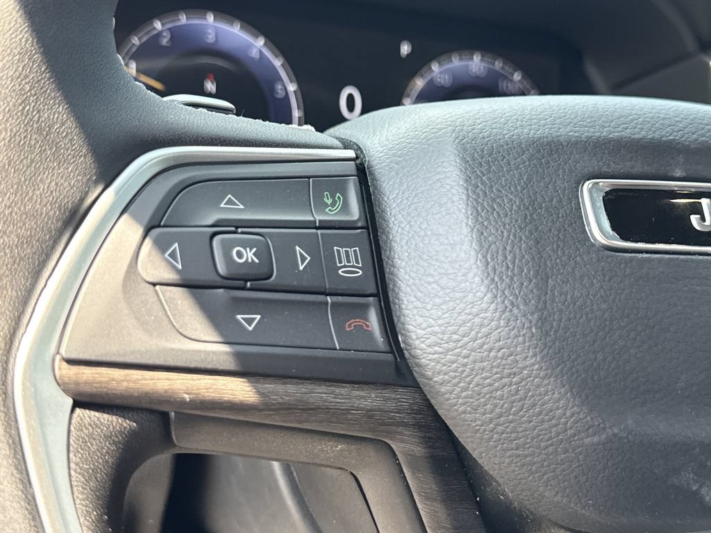 New 2026 Jeep Grand Cherokee Altitude RWD image 12