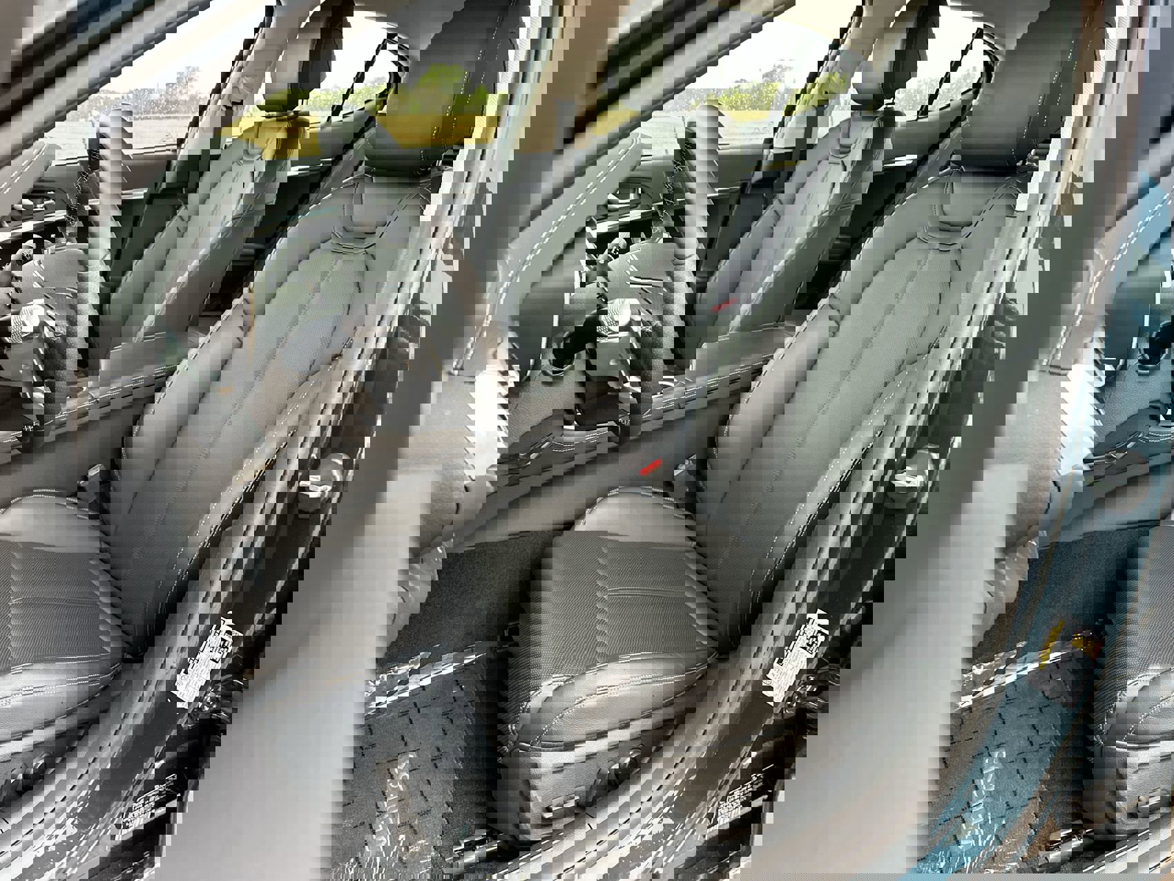 Used 2024 Genesis G70 2.5T image 16