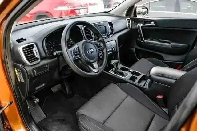 Used 2019 Kia Sportage LX FWD image 3