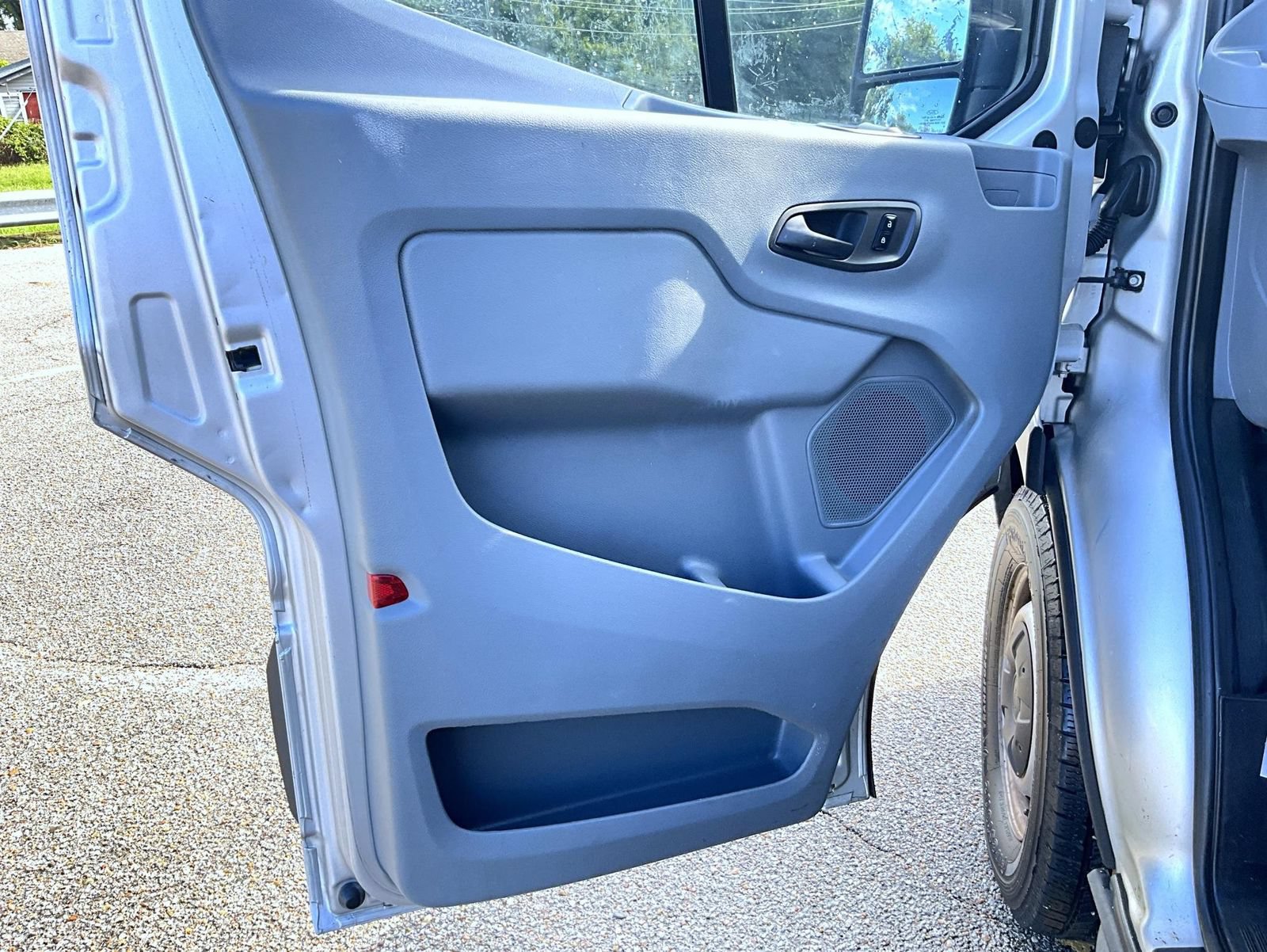 Used 2017 Ford Transit 150 130 Low Roof RWD image 10