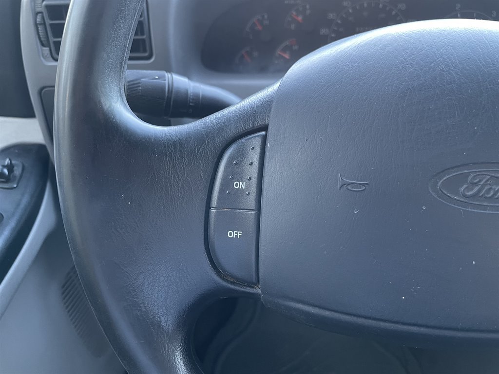 Used 2001 Ford F350 XLT RWD image 22