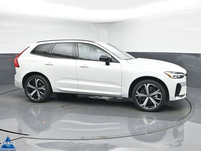 Used 2022 Volvo XC60 B6 R-Design w/ Protection Package Premier image 1